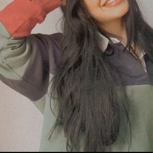 Cute long sleeve sweater top!